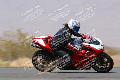 media/Mar-28-2022-Superbike Trackdays (Mon) [[b8603d0f67]]/Open Track Time/Turn 3 Inside/